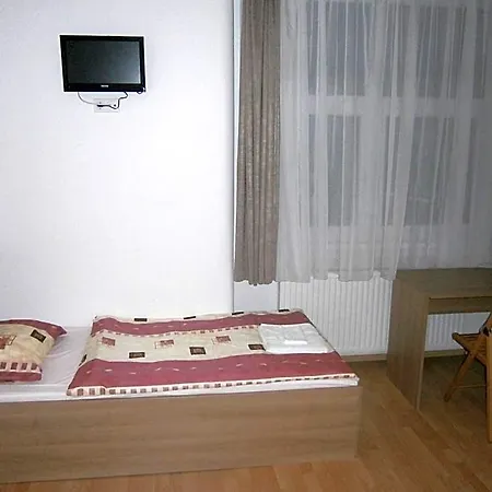 Πανσιόν Fanni 3*