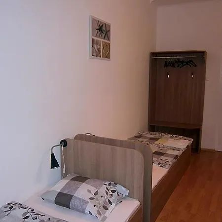 Fanni 3*